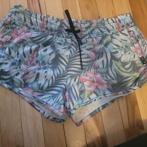 Salt Life Tropical Print Women's Athletic Shorts